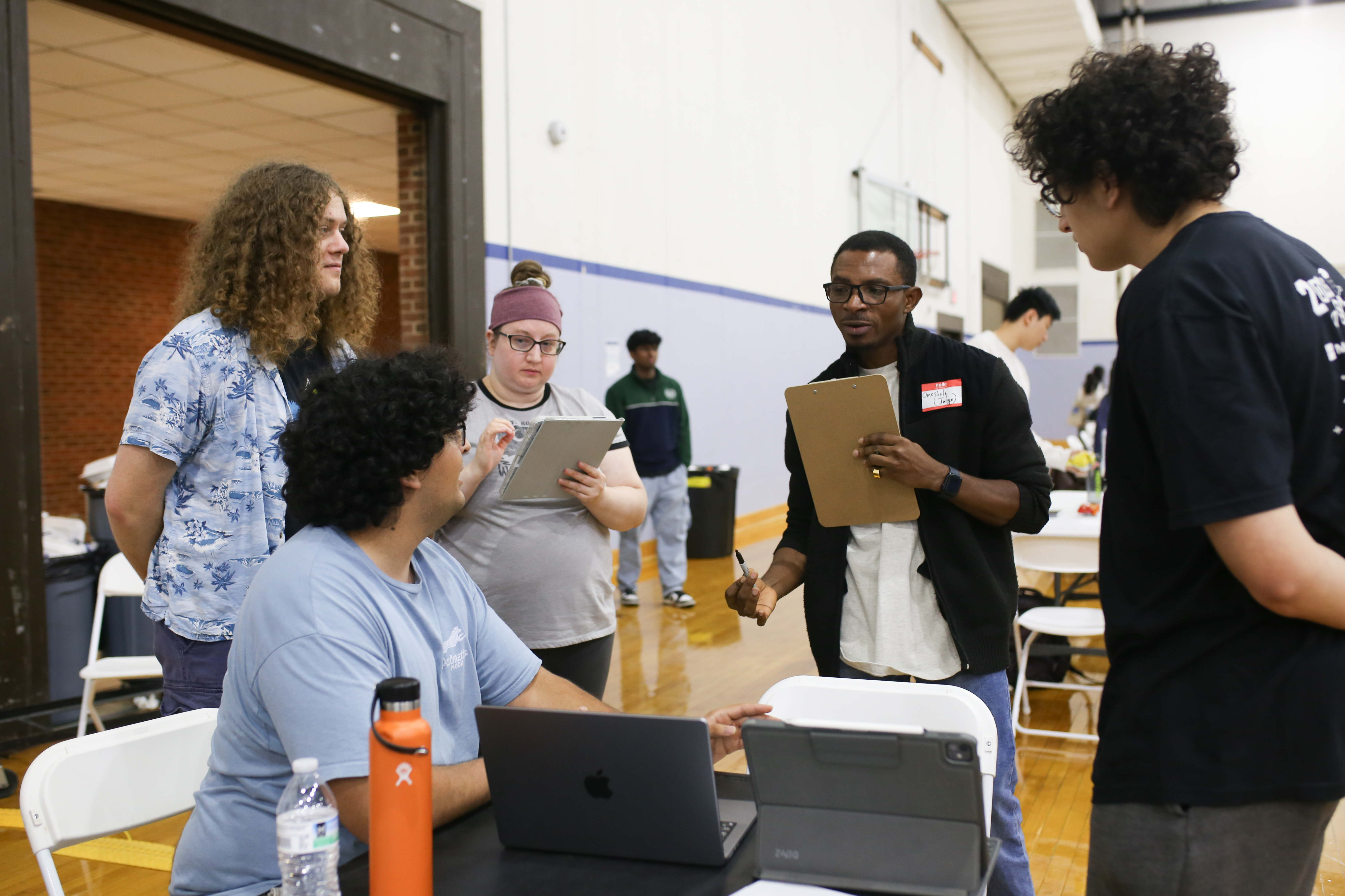 The judging floor winding down